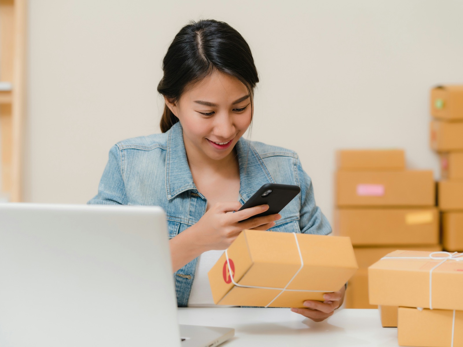 Custom product development support with packaging and buyer communication